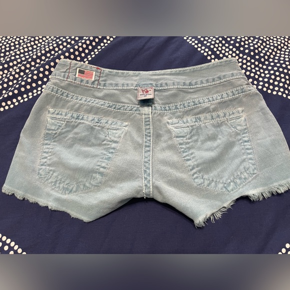 TRUE RELIGION KEIRA CUT OFF BLUE WOMENS SHORT Size 29 - Picture 6 of 9